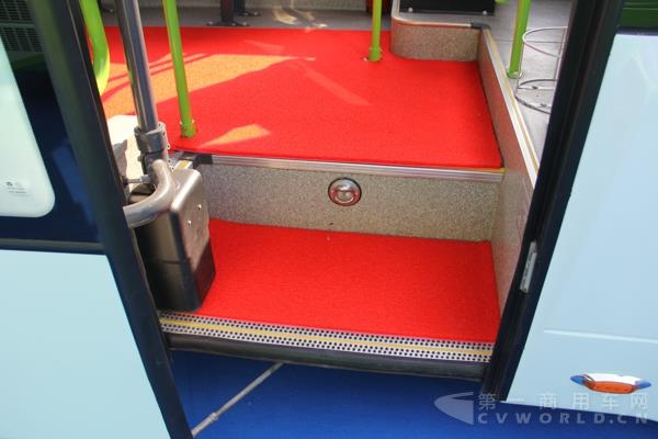 恒星系列純電動(dòng)客車CKZ6680HBEVB (5).jpg