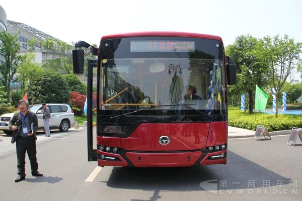 恒瑞系列插電式混合動(dòng)力客車試乘 (2).jpg 恒瑞系列插電式混合動(dòng)力客車試乘 (2).jpg