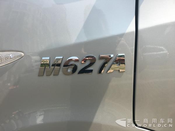 二代江淮星銳6系長軸車型，17座，搭載江淮2.7CTl 國五柴油發(fā)動機(jī)7.jpg