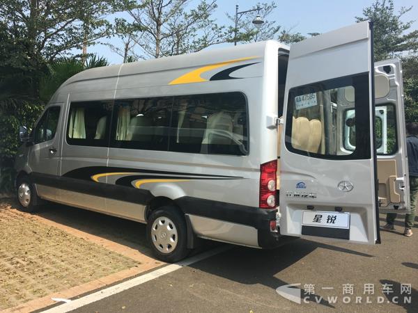 二代江淮星銳6系長軸車型，17座，搭載江淮2.7CTl 國五柴油發(fā)動機(jī)10.jpg