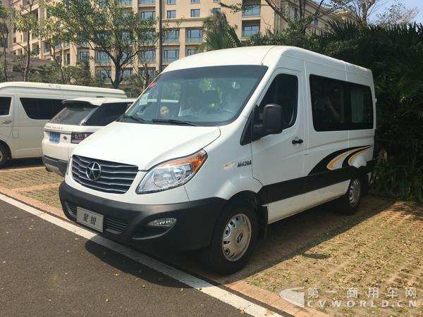 二代江淮星銳4系短軸車型，搭載江淮2.0T+國五汽油發(fā)動機(jī)2.jpg