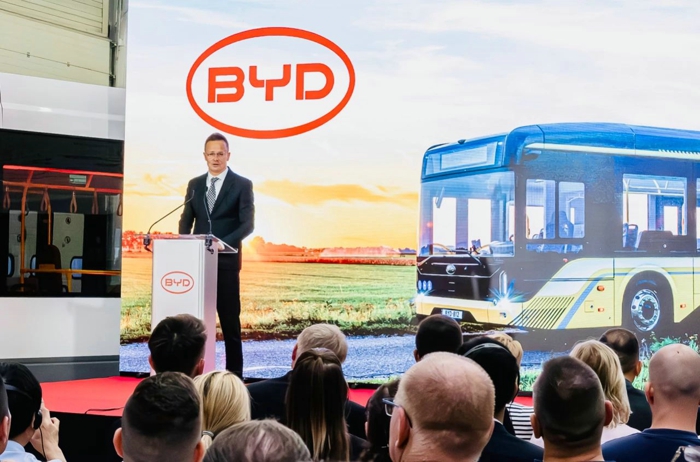 比亞迪匈牙利商用車工廠擴(kuò)建奠基，歐洲布局再加速2.jpg