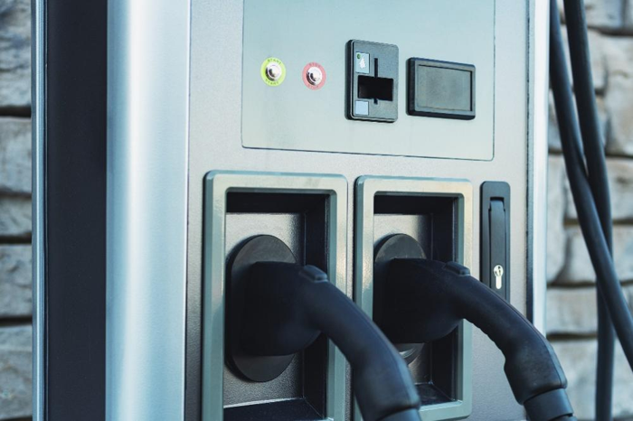 【第一商用車網(wǎng) 原創(chuàng)】在政策與市場因素的雙重作用下，城市物流電動化進程加速。新能源輕卡憑借低運營成本、路權(quán)優(yōu)勢等特性成為市場剛需，推動了市場的繁榮發(fā)展。