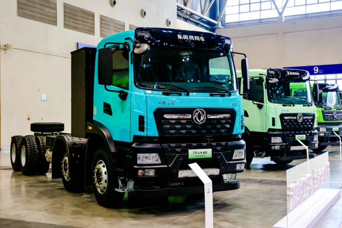 東風(fēng)新能源重卡26年會.jpg