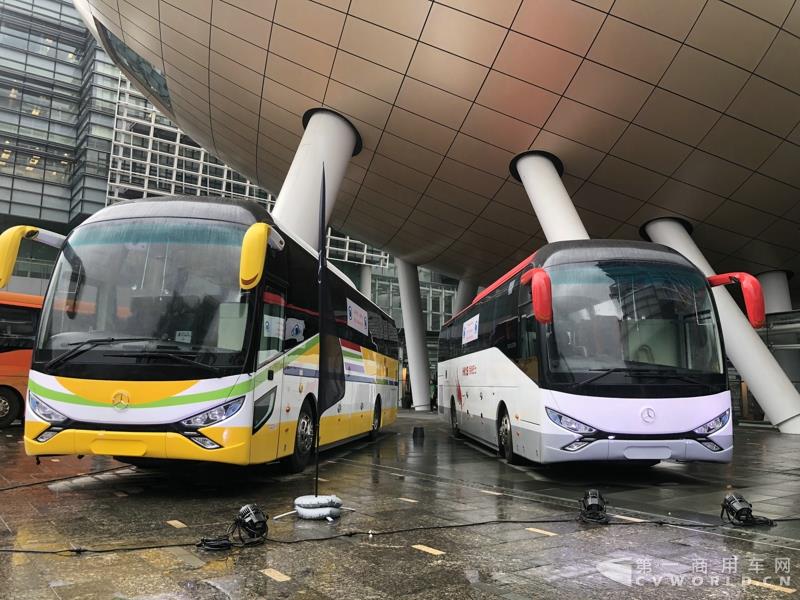 申龍SLK6116HKB歐六柴油客車，全部采用奔馳底盤(pán)