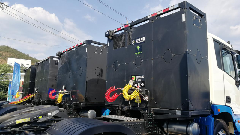 福田智藍新能源交付的首批換電重卡為EST平臺6×4半掛牽引車，搭載寧德時代磷酸鐵鋰電池。