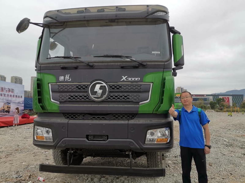 陜重汽寧波辦事處自卸車產(chǎn)品經(jīng)理時康鴻