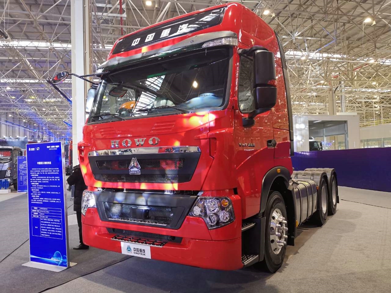 重汽豪沃TH7 6×4牽引車（經(jīng)典版），重汽MC11H 國五發(fā)動(dòng)機(jī)