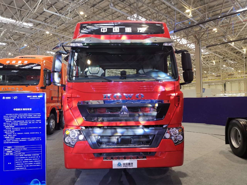 重汽豪沃TH7 6×4牽引車（經(jīng)典版），重汽MC11H 國五發(fā)動(dòng)機(jī)